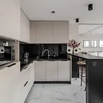 77 Views By Inshi Apartment *