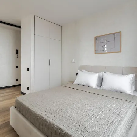 Apartment 77 Views By Inshi Lviv