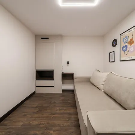 77 Views By Inshi Apartment Lviv