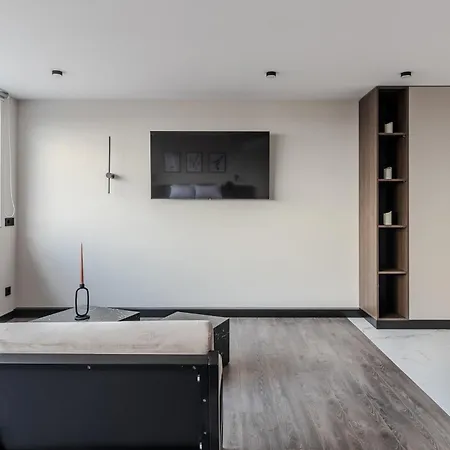 77 Views By Inshi Apartament Lwów