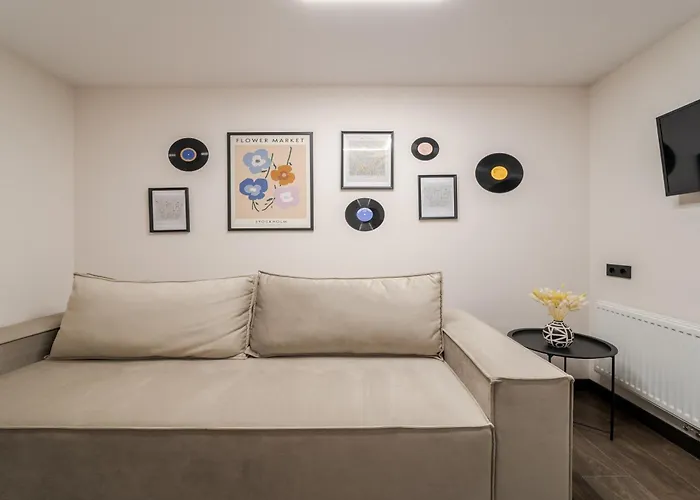 Apartment 77 Views By Inshi