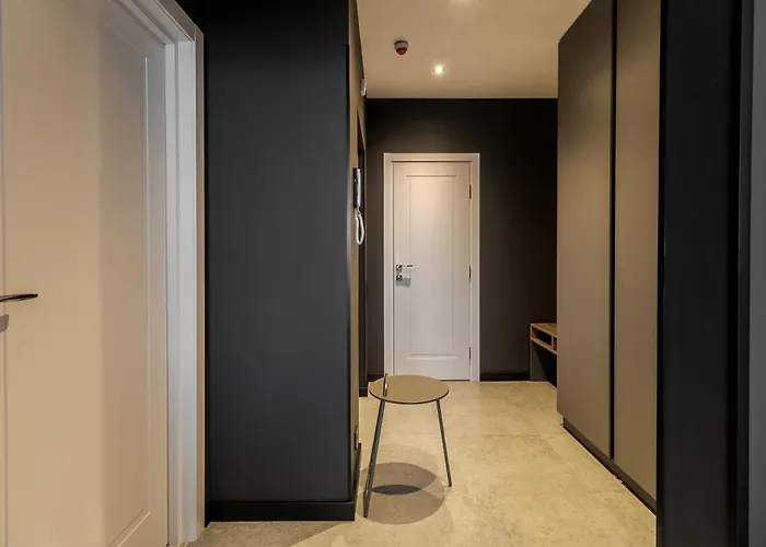 77 Views By Inshi Lviv