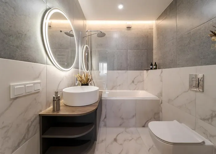 77 Views By Inshi Apartment *