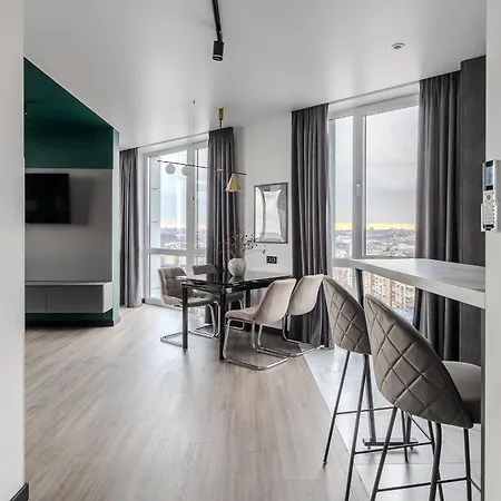 77 Views By Inshi Appartement