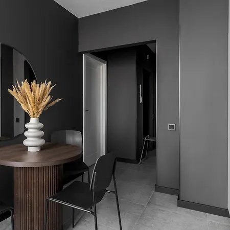 77 Views By Inshi Lviv