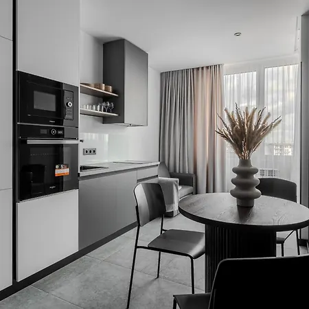 77 Views By Inshi Appartement *